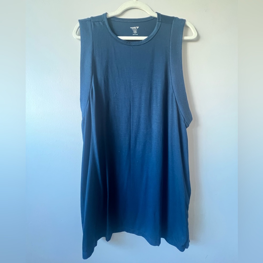 Old Navy Mauve Muscle Tee